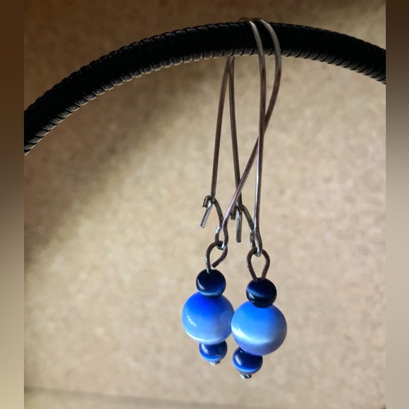 Store closing. Make an offer. Everything must go. - Picture 4 of 5